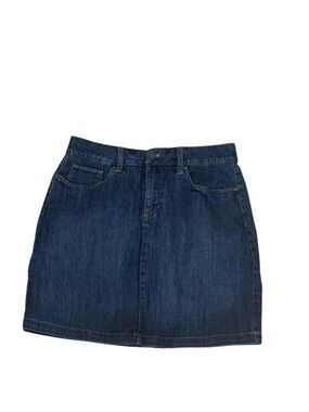 Croft & Barrow Denim Skort
Women's Size 6 Stretch Blue Jean
Skirt Shorts Casual